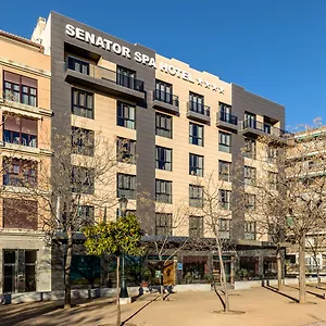 Hotel Senator